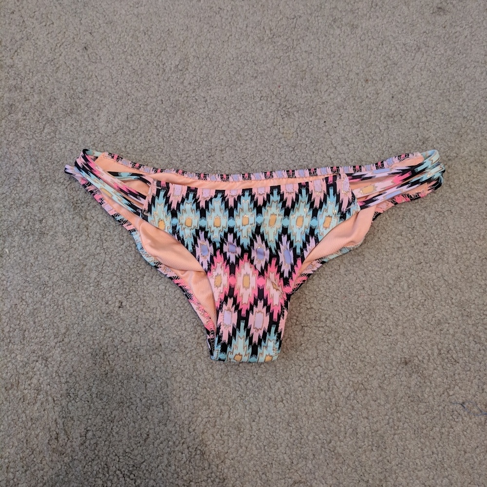 VS cheeky bikini bottoms